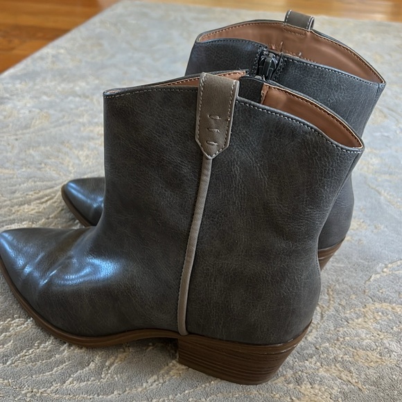 Universal thread booties - Picture 4 of 5